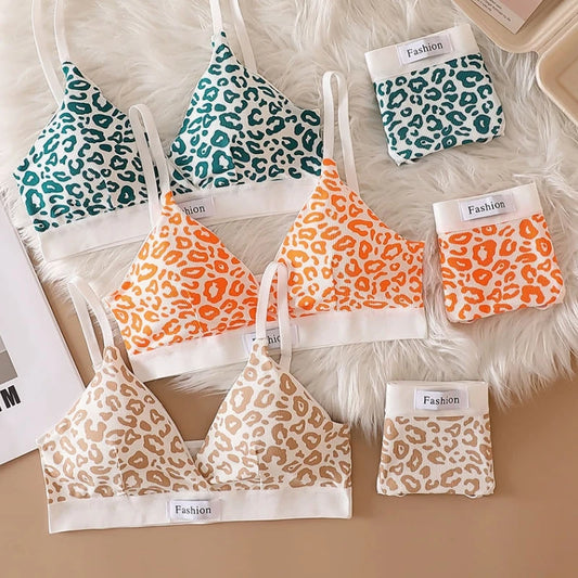 Summer Chic: Leopard Print Traceless Bra and Underwear Set