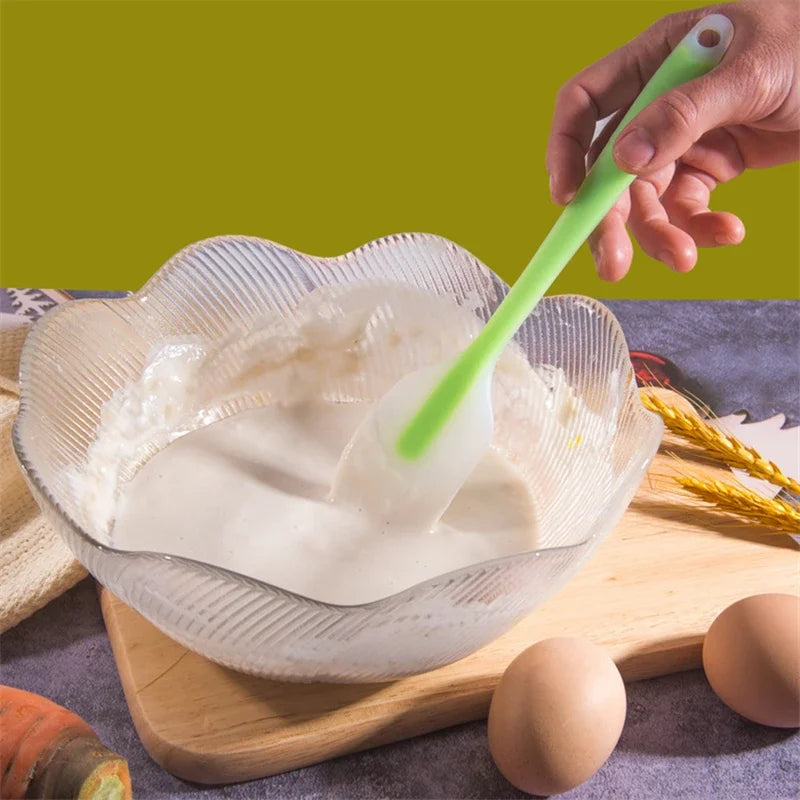 Silicone Cake Cream Scraper: Essential Non-Stick Baking Tool